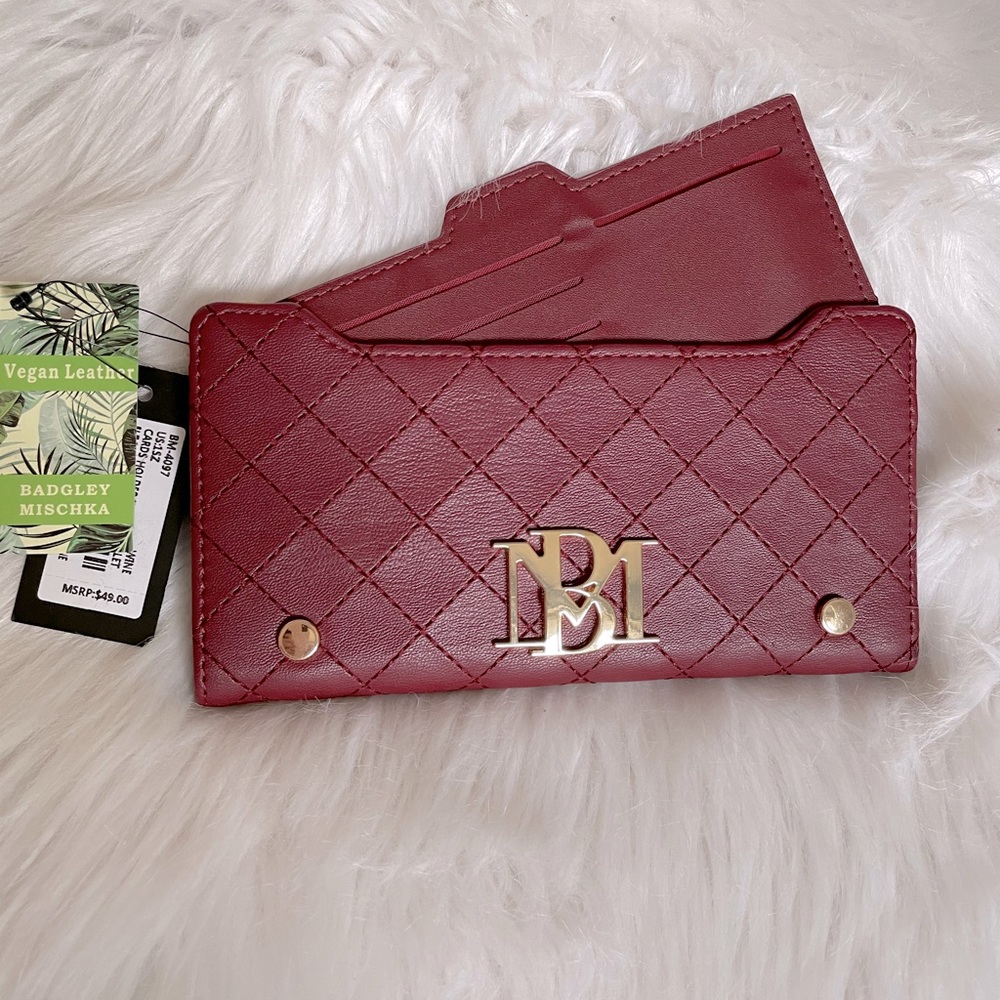 BADGLEY MISCHKA  Wallet/Credit Card Holder NWT